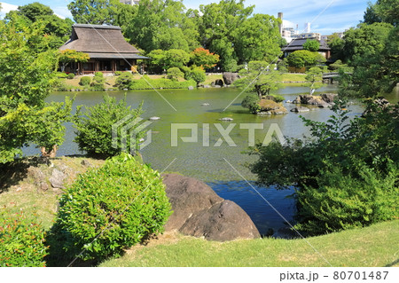 【熊本県】晴天下の水前寺成趣園 【熊本県】晴天下の水前寺成趣園 80701487