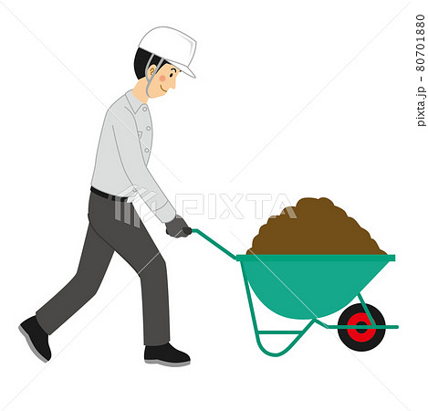 手押し一輪車で土を運ぶ工事現場の男性 80701880
