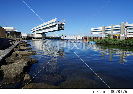 8月　大田25羽田可動橋･首都高速道路1号羽田線 80703769