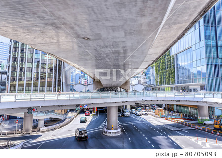 渋谷の都市風景 渋谷駅東口交差点 渋谷の都市風景 渋谷駅東口交差点 80705093