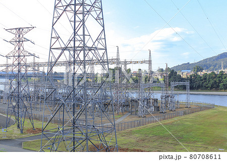 信濃川発電所 (JR東日本の水力発電所) 小千谷発電所 再生可能エネルギーの写真素材 [80708611] PIXTA