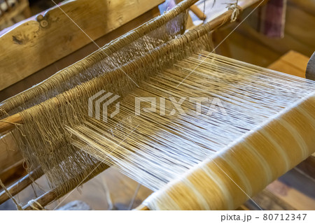 Ancient wooden weaving machine for making fabric 80712347