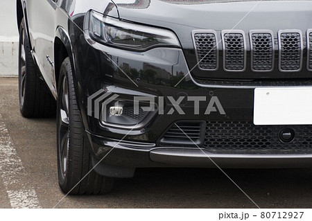 輸入車イメージ　ジープチェロキーのフロントマスク 80712927