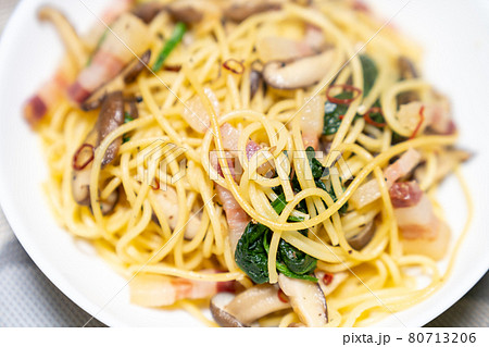 美味しそうなパスタの写真。ランチのイメージ。 美味しそうなパスタの写真。ランチのイメージ。 80713206