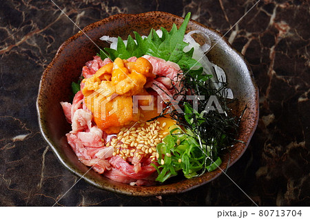 ウニユッケ　焼肉 80713704