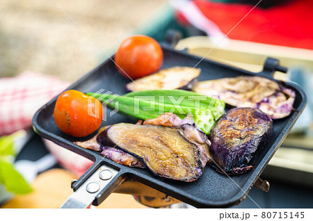 キャンプ飯　グリル野菜 80715145