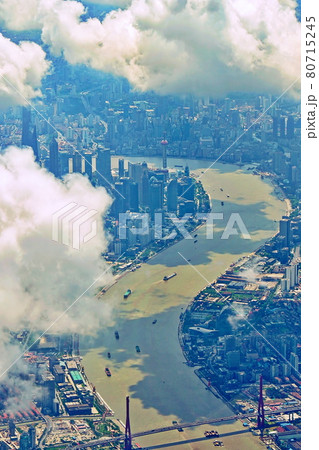 空中から撮影した中国上海の街 空中から撮影した中国上海の街 80715245
