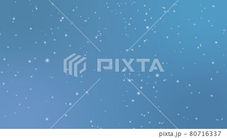 雪が降る背景素材（水色背景） 80716337
