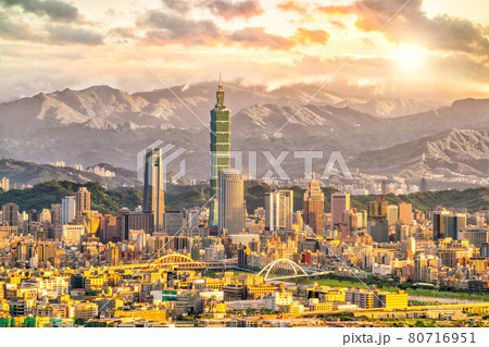Taipei city skyline landscape at sunset time Taipei city skyline landscape at sunset time 80716951