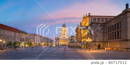 Panoramic view of famous Gendarmenmarkt square at sunset in Berlin Panoramic view of famous Gendarmenmarkt square at sunset in Berlin 80717012