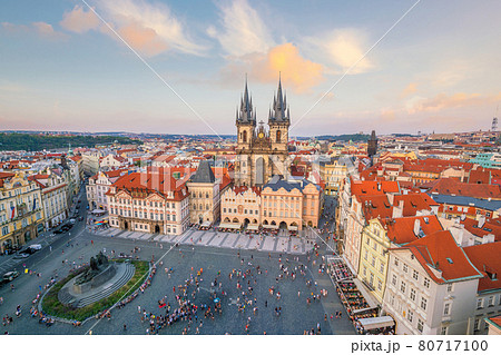 Old Town square with Tyn Church in Prague, Czech Republic 80717100