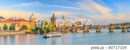 Famous iconic image of Charles bridge and Praguecity skyline 80717104