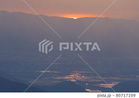 部子山　能楽の里牧場跡からの夕方の眺め　福井県池田町 80717109