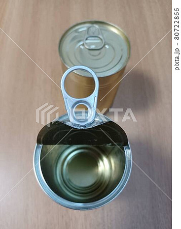 開けづらい缶詰めのフタ 80722866