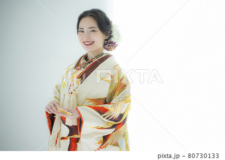 色打掛 茶色い総絞りの掛下 色打掛 茶色い総絞りの掛下 80730133