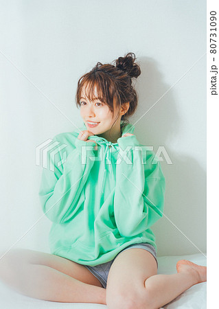 パーカー女子 パーカー女子 80731090