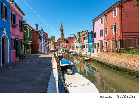 Small Canal and Colorful Houses in Burano Island - Venice Lagoon Italy 80733288