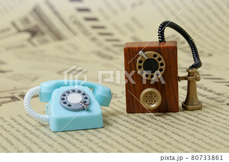 ガチャガチャ, ミニチュア, おもちゃ, 玩具, 電話, レトロ, 雑貨, 昭和, 受話器, 小物 ガチャガチャ, ミニチュア, おもちゃ, 玩具, 電話, レトロ, 雑貨, 昭和, 受話器, 小物 80733861