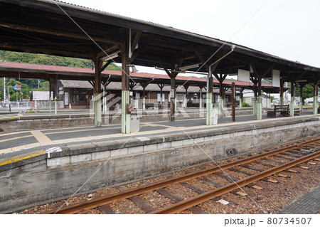 誰もいない天竜二俣駅 80734507