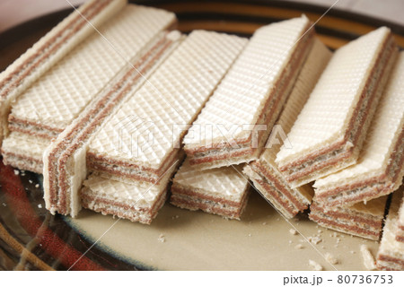 detail short of wafer roll chocolate 80736753