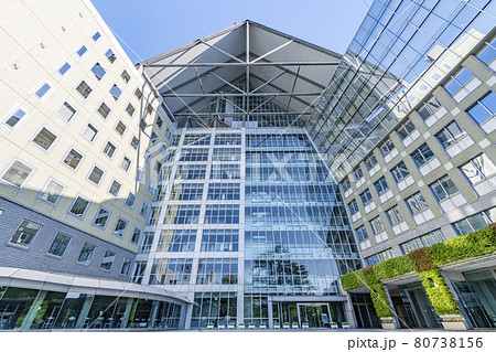 富山県富山市 晴天の富山市役所 富山県富山市 晴天の富山市役所 80738156