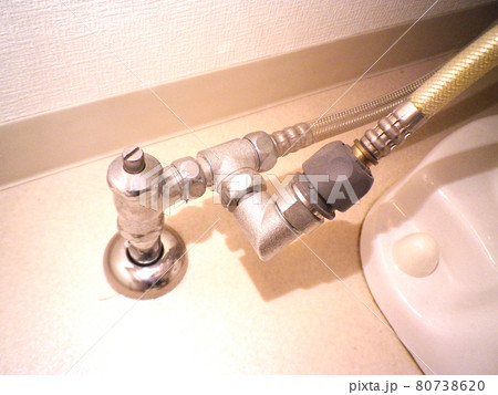 トイレの止水栓 80738620