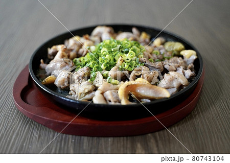 地鶏の炭火焼 地鶏の炭火焼 80743104