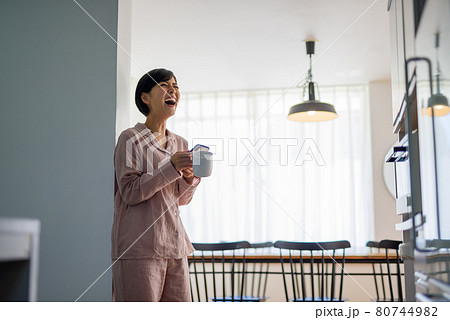 女性ポートレート 女性ポートレート 80744982