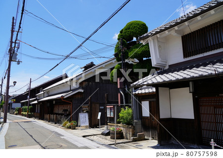 大阪 枚方宿 京街道の宿場町風景(鍵屋付近、枚方、夏) 大阪 枚方宿 京街道の宿場町風景(鍵屋付近、枚方、夏) 80757598