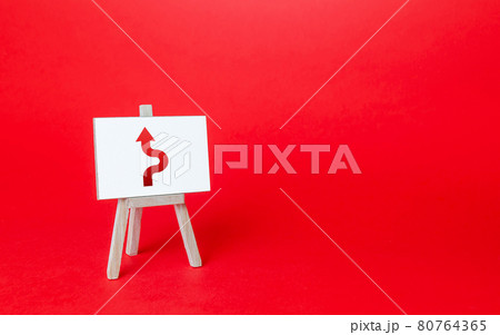 An easel with a curved arrow avoiding an obstacle. Deviation from route, side mission. Purposefulness and perseverance, confident movement towards the assigned goal. Maneuvering, taking right action. 80764365