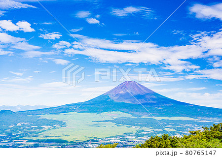 (静岡県)箱根スカイラインから望む富士山 (静岡県)箱根スカイラインから望む富士山 80765147