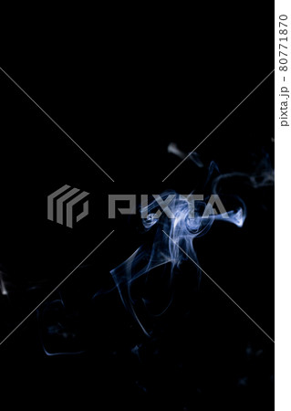 Smoke abstract. Blur white smoke, abstract fog or steam mist cloud isolated on black background. For overlay in pollution, vapor cigarette, gas, dry ice. 80771870