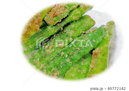 家庭的で素朴な自家製の「インゲン豆のゴマ和え」水彩画風  絵手紙 80772182