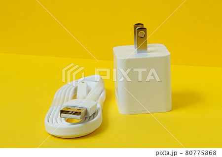 ケーブル、USB、USBケーブル、プラグ、線、データ、OA、テクノロジー、備品、デジタル 80775868