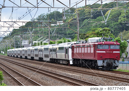 東海道本線　二宮ー大磯　JR東日本　EF81-141（長岡）＋215系　NL-3編成（国府津） 80777405
