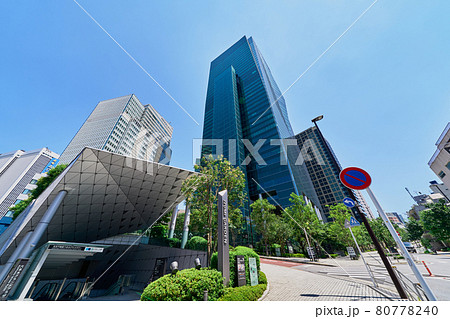 東京　六本木の街並みと高層ビル 80778240