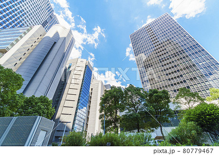 大阪都市風景　梅田　梅田1東交差点付近　2021年8月 80779467