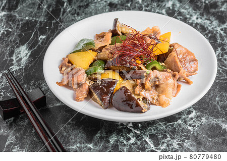 豚肉と茄子の味噌炒め 80779480