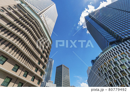 大阪都市風景　梅田　阪急梅田　阪神梅田　2021年8月 80779492