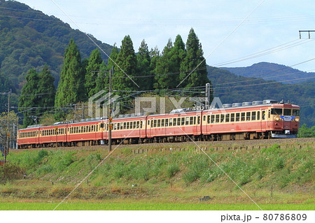 国鉄475系急行電車｜昭和の面影を残す交直流電車の鉄道風景 80786809