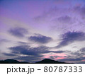 夕暮れの空 80787333