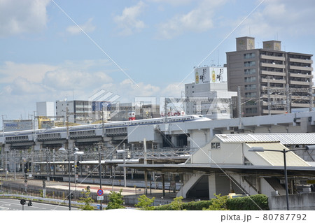 岡山駅前の風景 80787792