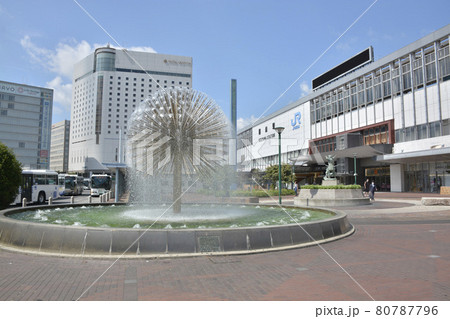 岡山駅前の風景 80787796