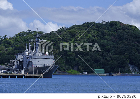 長浦港に停泊する海上自衛隊艦艇 80790530
