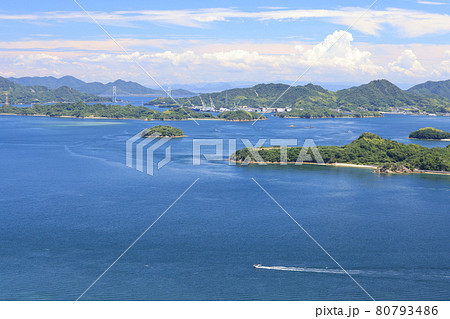 真夏の瀬戸内海の風景　広島県三原市筆影山・竜王山 80793486