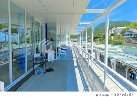 【愛媛県】晴天下の道の駅ふたみ 80793537