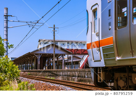 国内最古の跨線橋　愛知県半田市 80795259