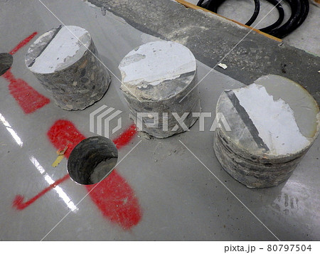 コア抜き工事　コア抜き　建築工事　解体工事　床解体 80797504