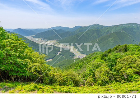 ふるさと兵庫100山「竜ヶ岳」へと続く道（兵庫県多可郡多可町加美区鳥羽）※作品コメント欄に撮影位置の写真素材 [80801771] - PIXTA