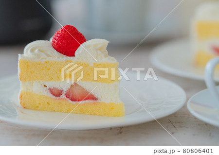 ショートケーキ  クローズアップ素材 80806401